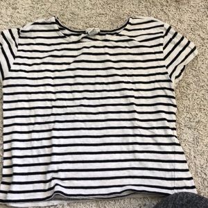 Short sleeve crop top